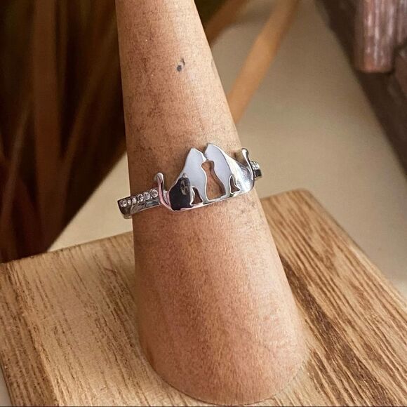 Kissing Cats Stainless Steel CZ Ring Sizes 6,7 - Picture 2 of 8
